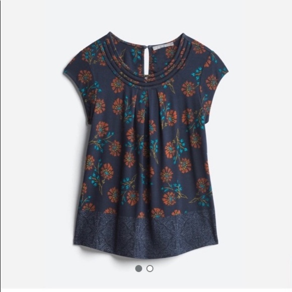Daniel Rainn Tops - NWT Daniel Rainn Scoop Neck Pleat Detail Knot Top